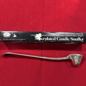 Leonard vintage  Silverplated Candle Snuffer in original box